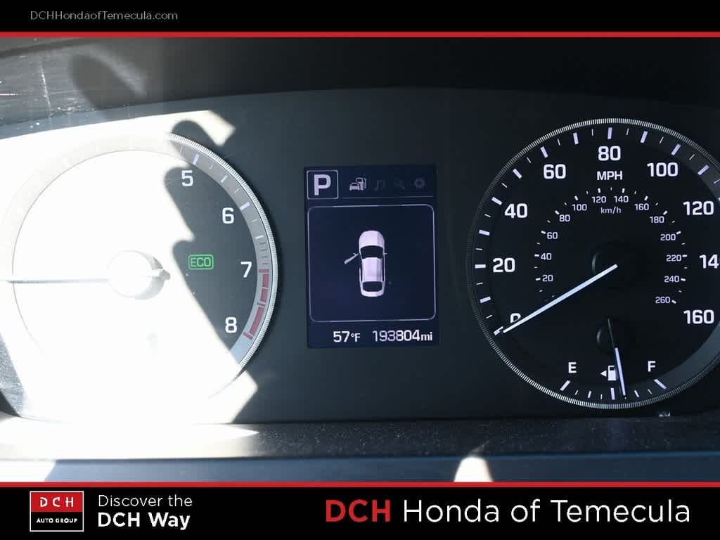 Thumbnail: 2015 Hyundai Sonata - 10