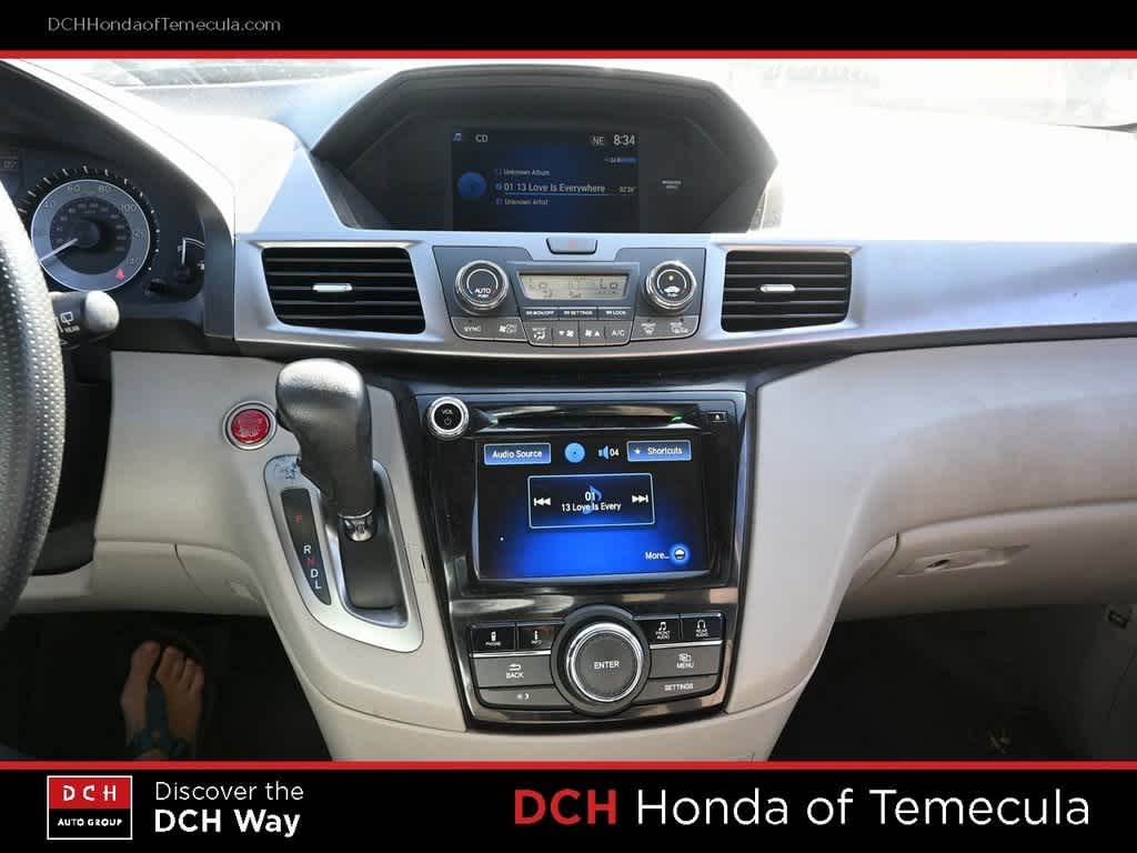 2017 Honda Odyssey SE 12