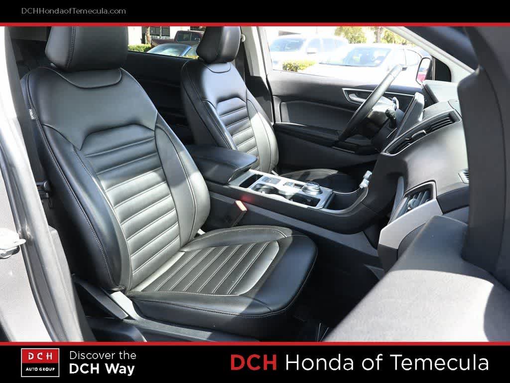 Thumbnail: 2022 Ford Edge - 21