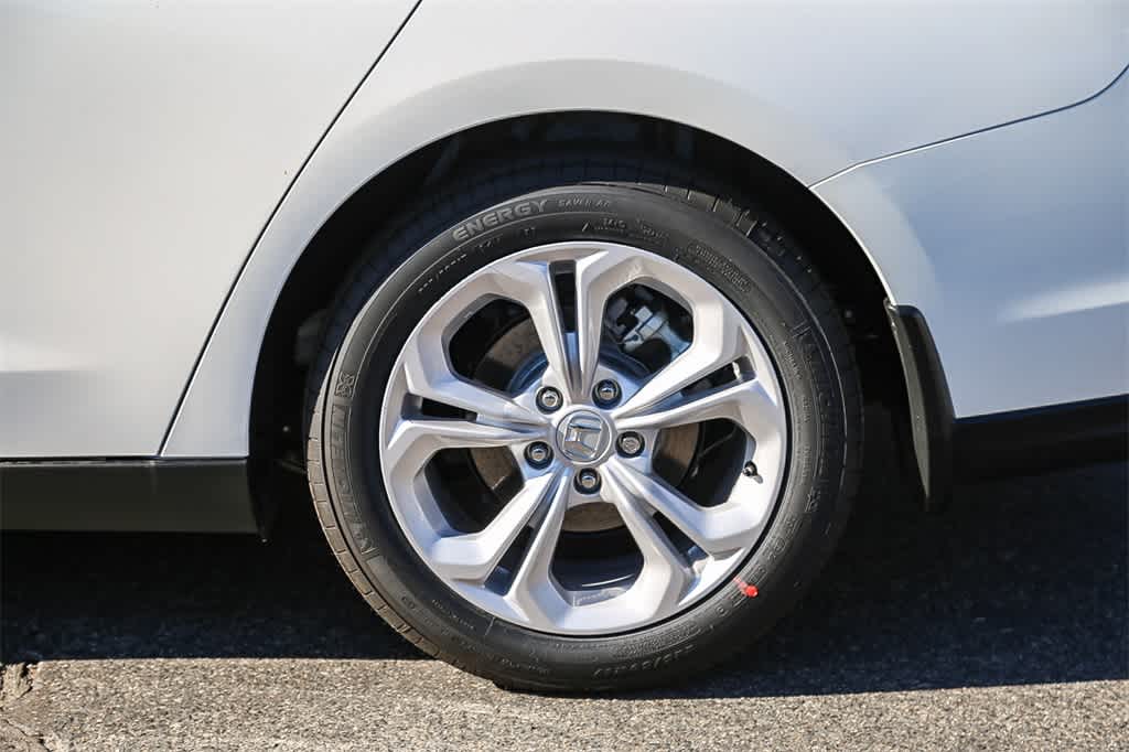 2025 Honda Accord LX 9