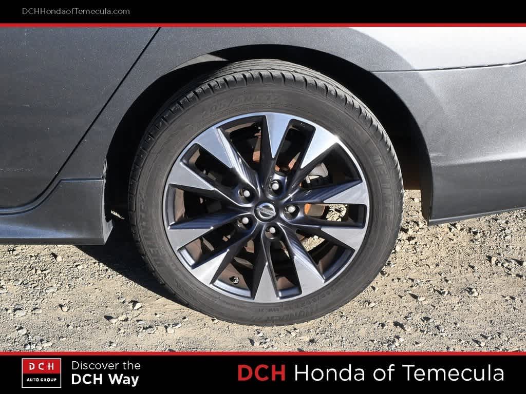 Thumbnail: 2016 Nissan Sentra - 22