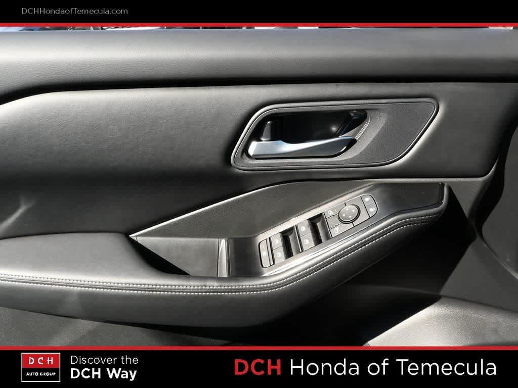 Thumbnail: 2026 Nissan Rogue - 16