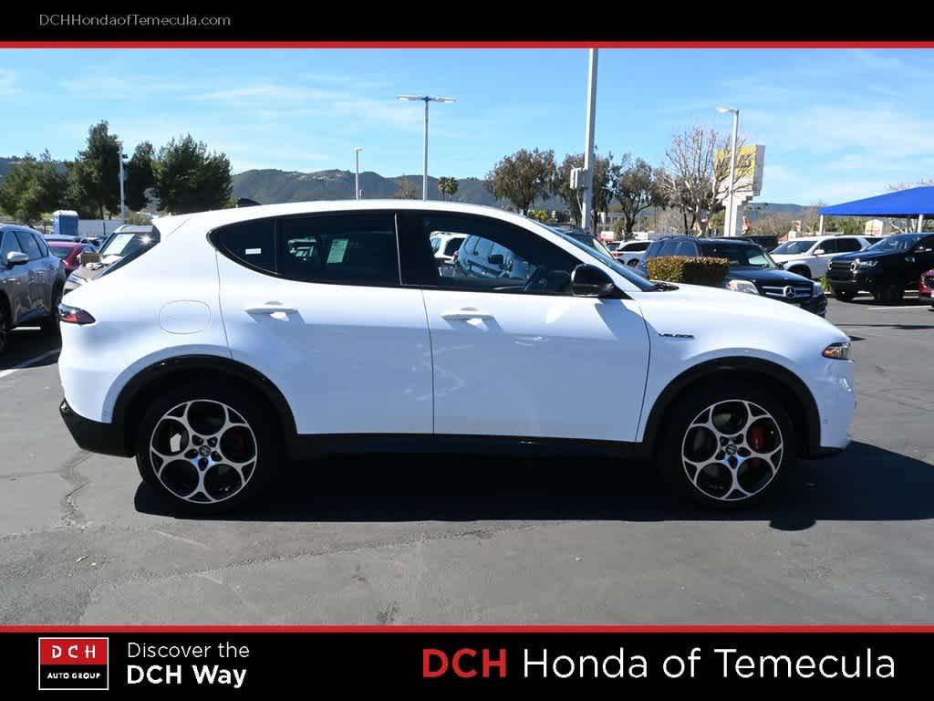 Thumbnail: 2024 Alfa Romeo Tonale - 5