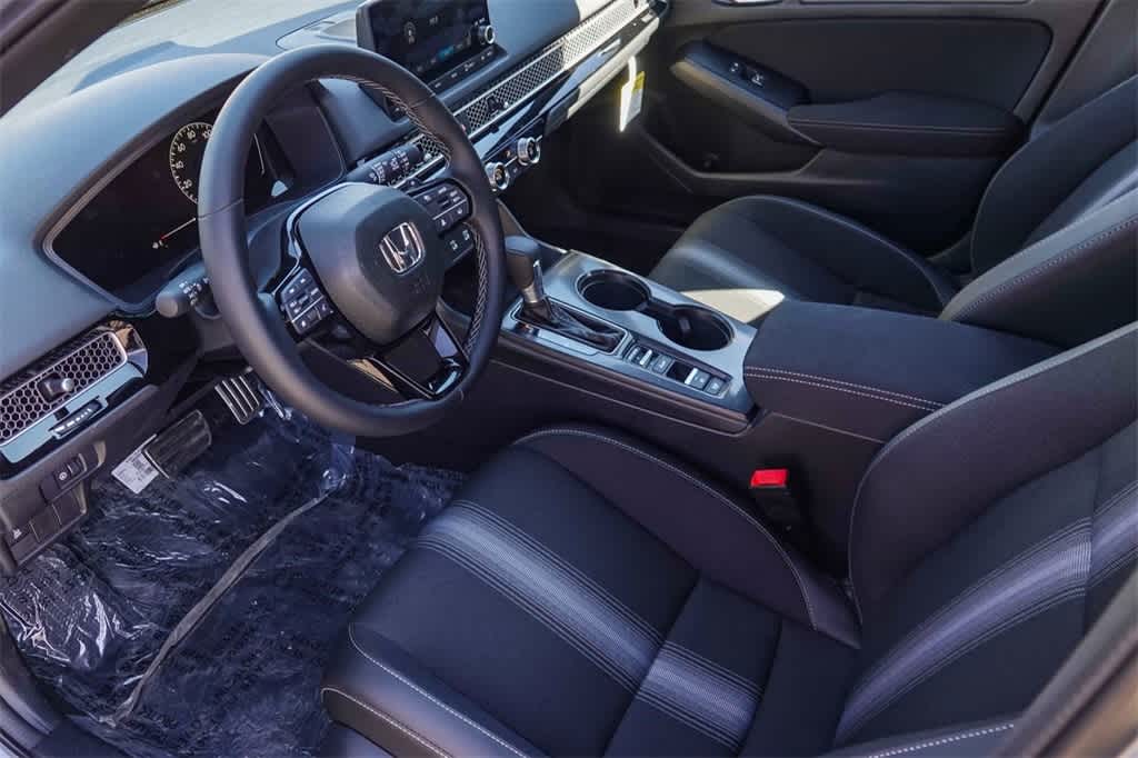 2025 Honda Civic Sport 18