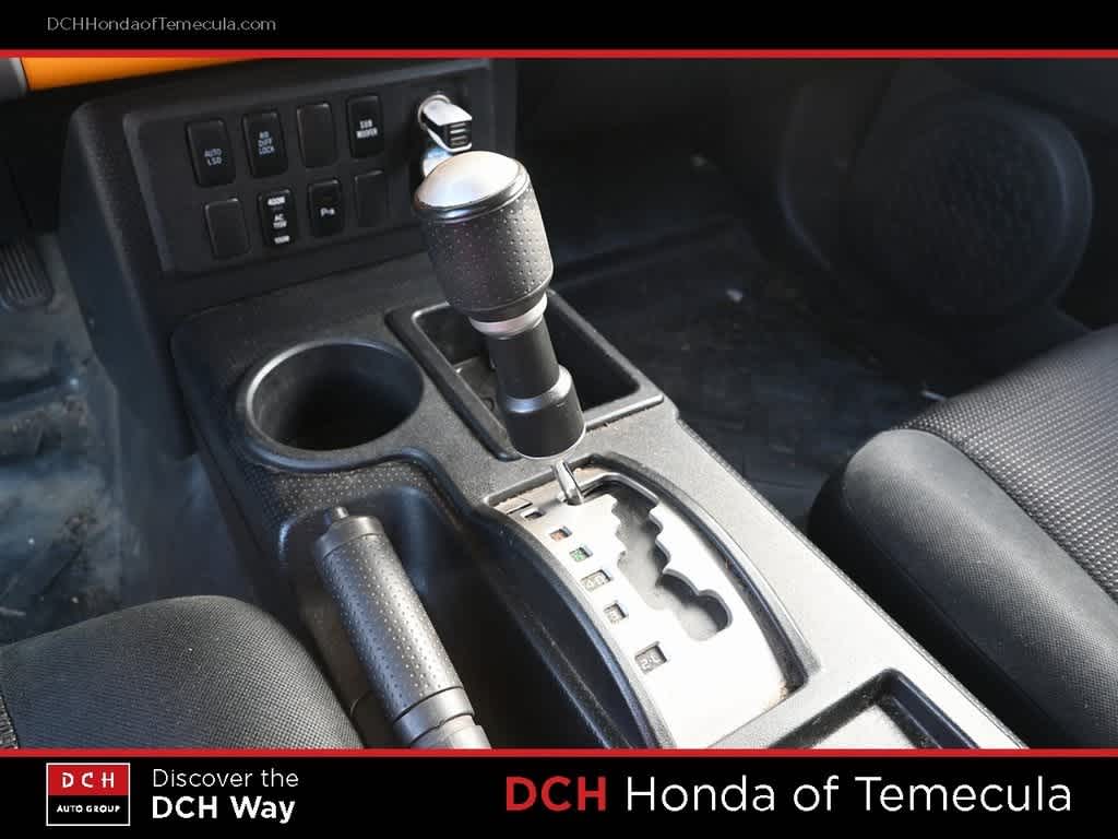 Thumbnail: 2008 Toyota FJ Cruiser - 10