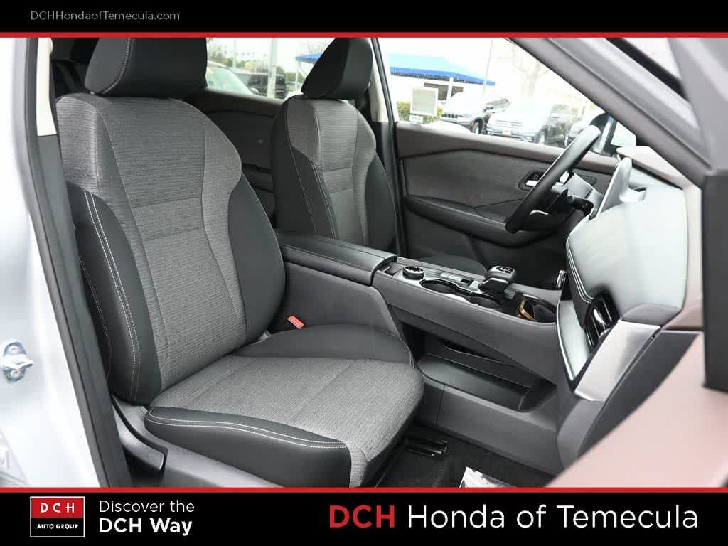 Thumbnail: 2022 Nissan Rogue - 21