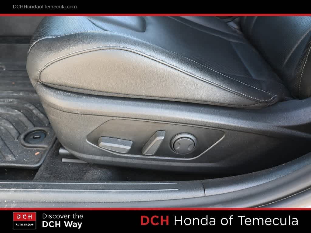 Thumbnail: 2025 Hyundai Elantra - 16