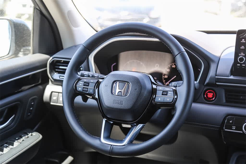 Thumbnail: 2025 Honda Pilot - 16
