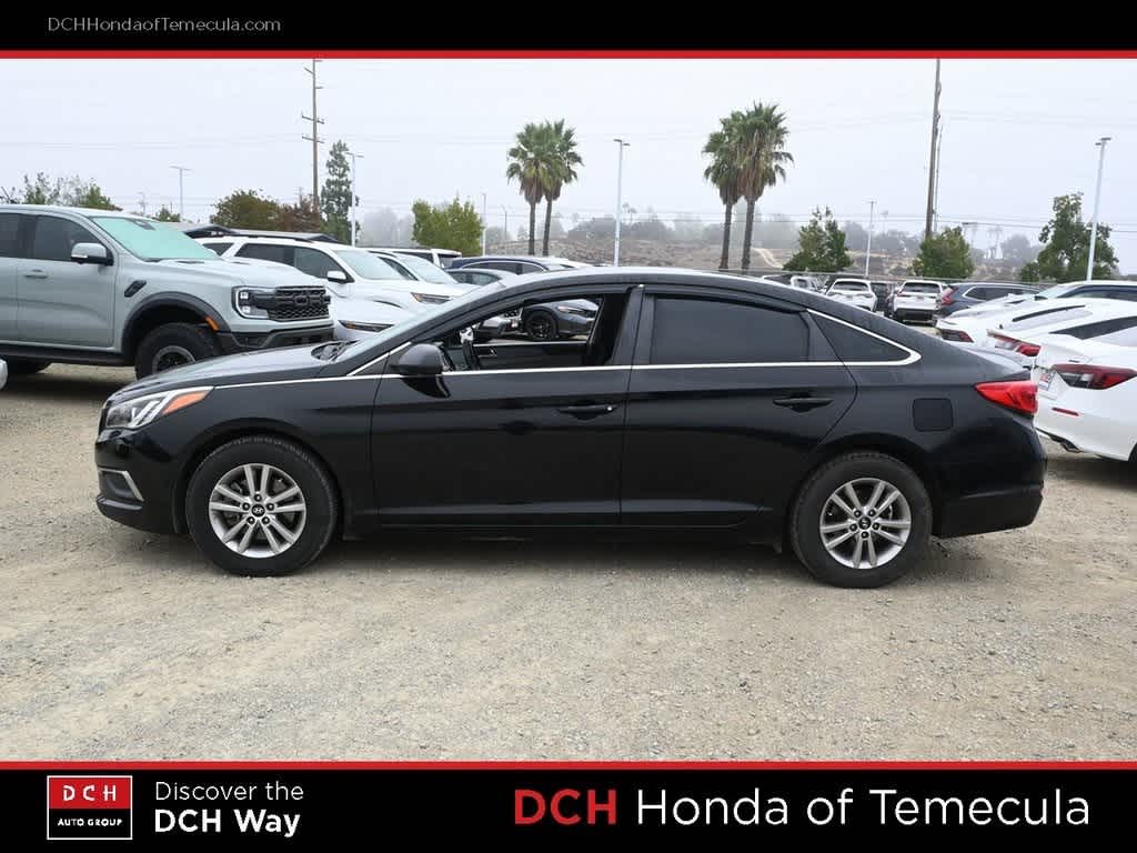 Thumbnail: 2017 Hyundai Sonata - 4