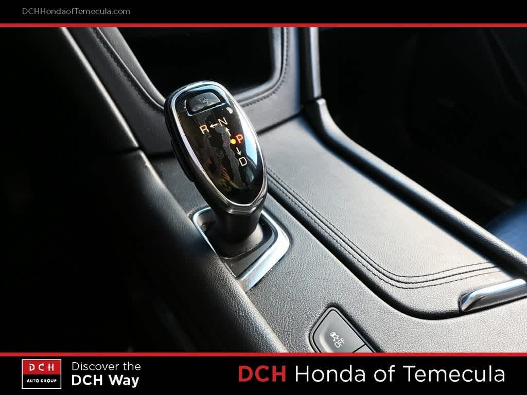 Thumbnail: 2017 Cadillac XT5 - 11