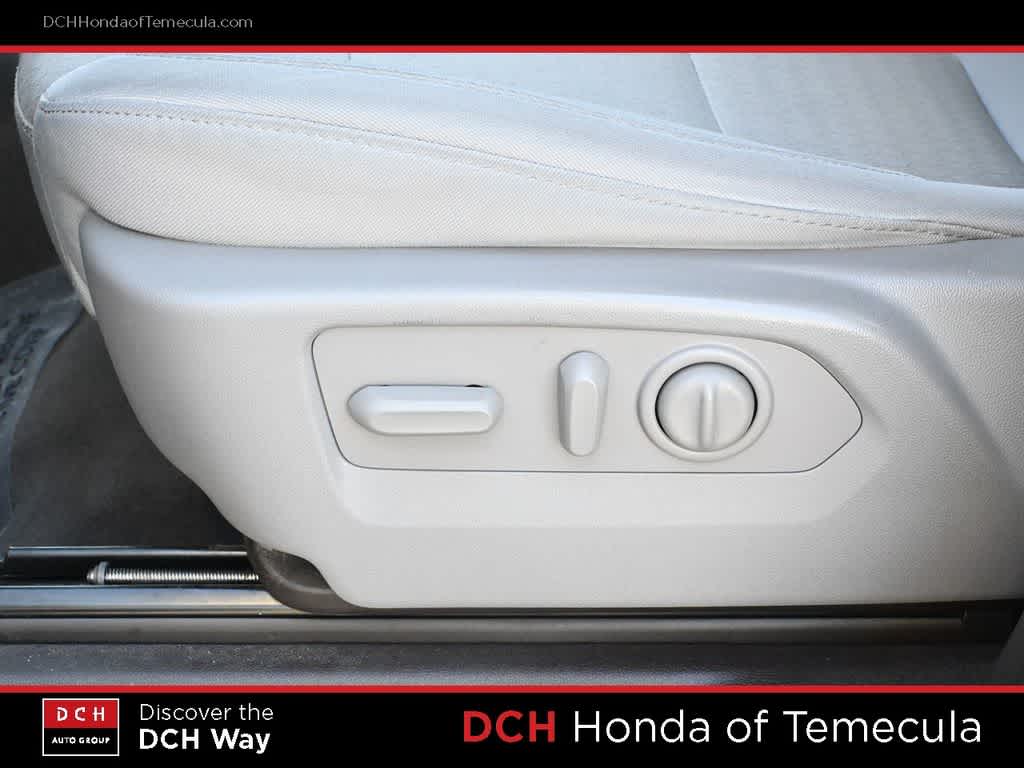 Thumbnail: 2021 Chevrolet Silverado 1500 - 17