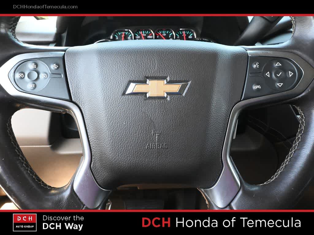 Thumbnail: 2019 Chevrolet Suburban - 9