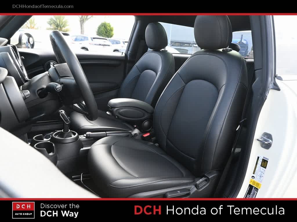 Thumbnail: 2021 MINI Cooper Hardtop - 17