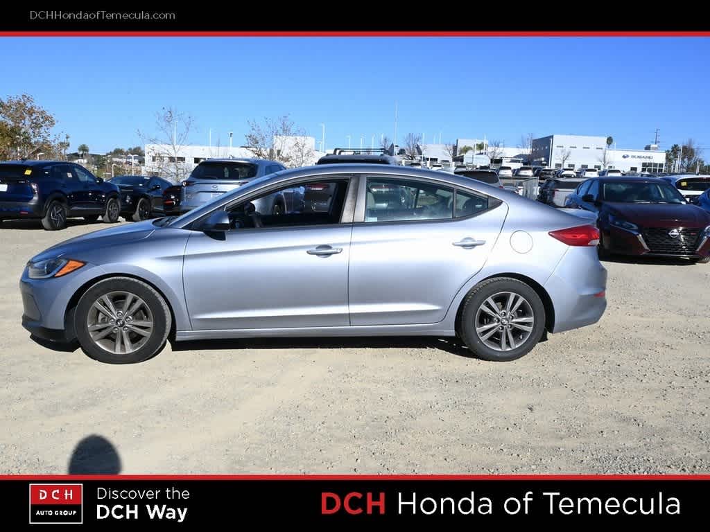 Thumbnail: 2017 Hyundai Elantra - 4