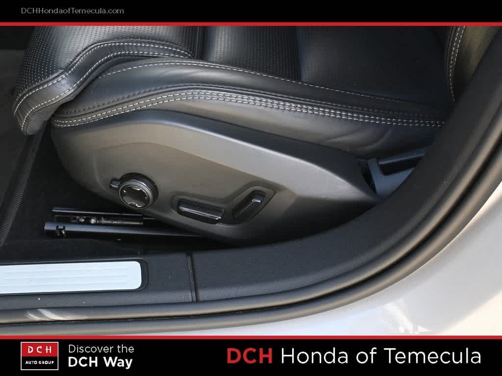 Thumbnail: 2024 Volvo S60 - 16