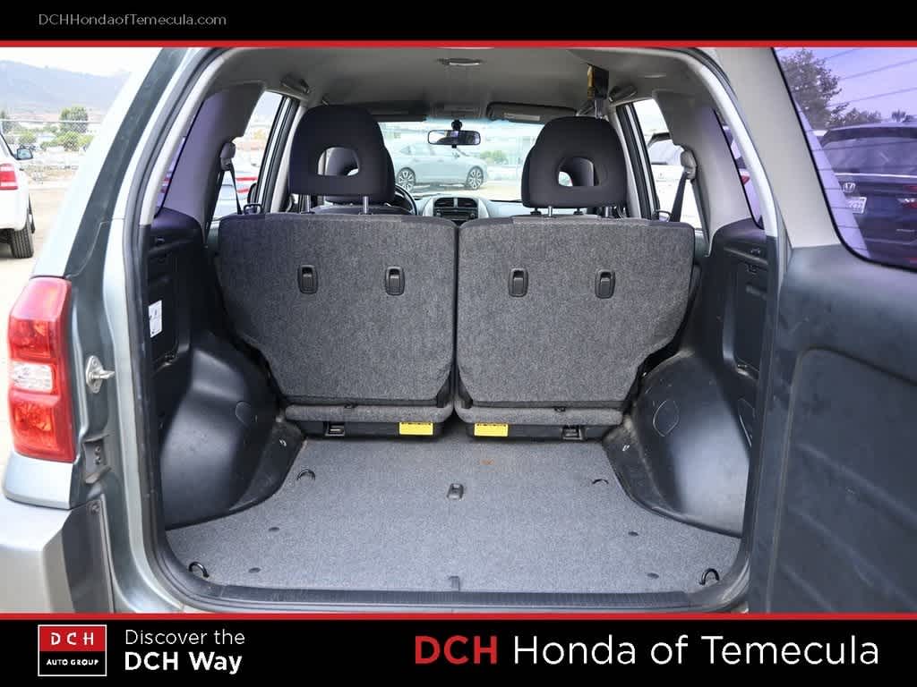 Thumbnail: 2005 Toyota RAV4 - 21