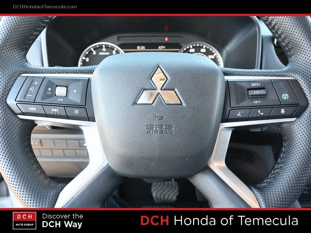 Thumbnail: 2025 Mitsubishi Outlander - 9