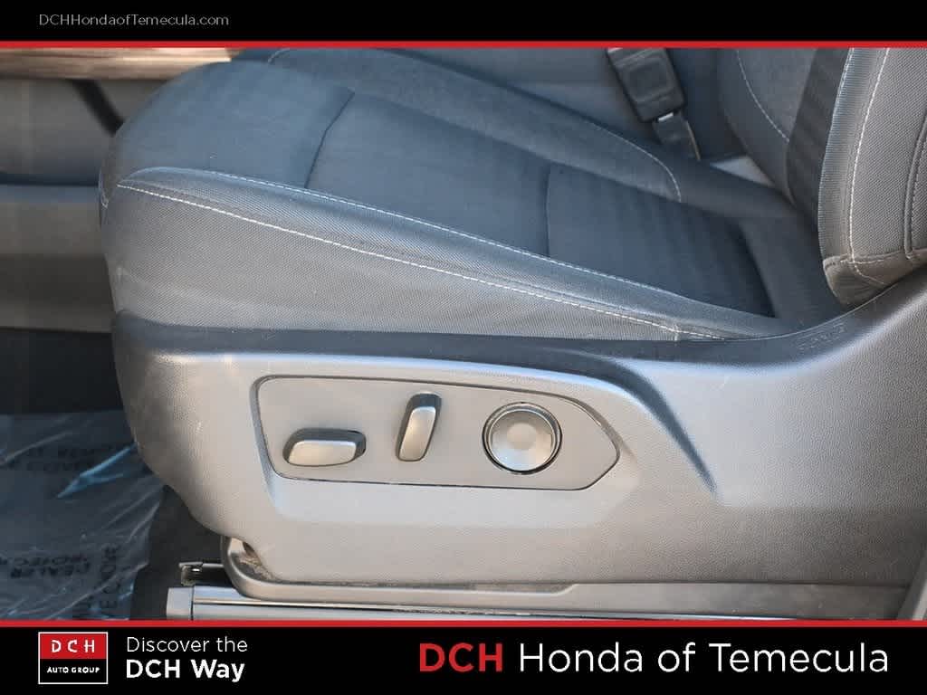 Thumbnail: 2023 Chevrolet Silverado 1500 - 17