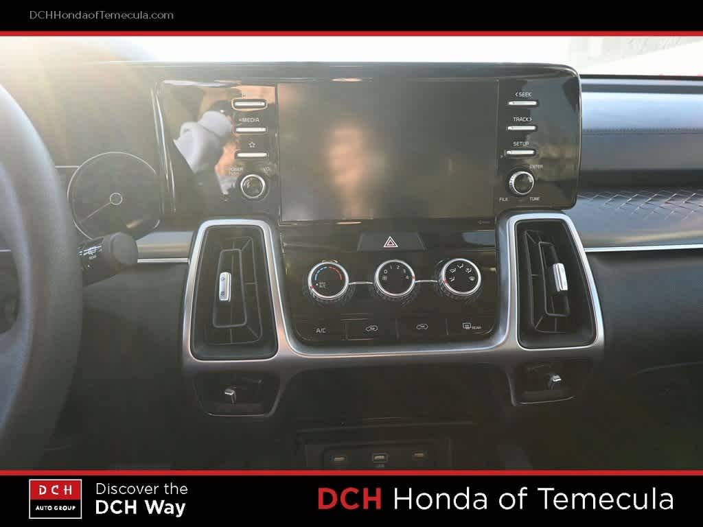 Thumbnail: 2023 Kia Sorento - 12