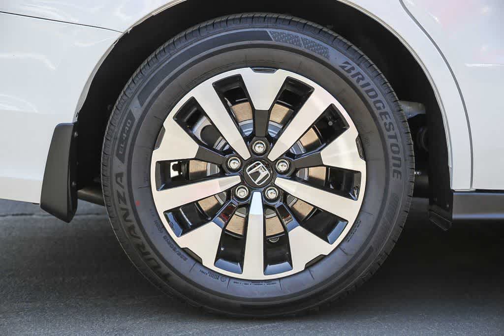 Thumbnail: 2026 Honda Odyssey - 9