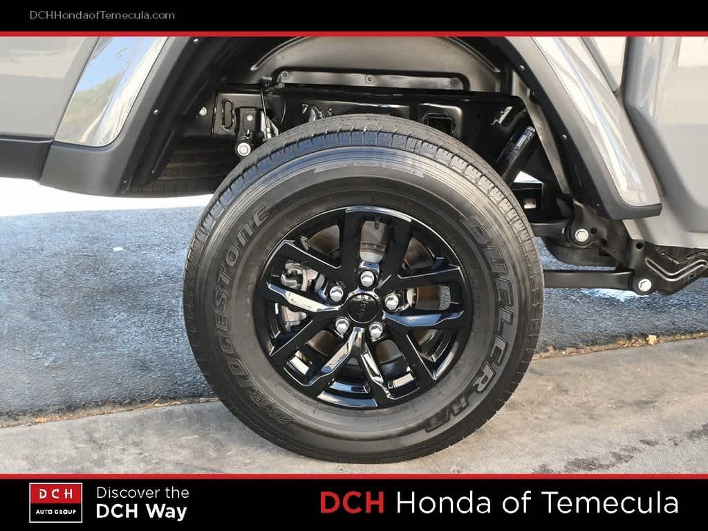 Thumbnail: 2022 Jeep Gladiator - 23