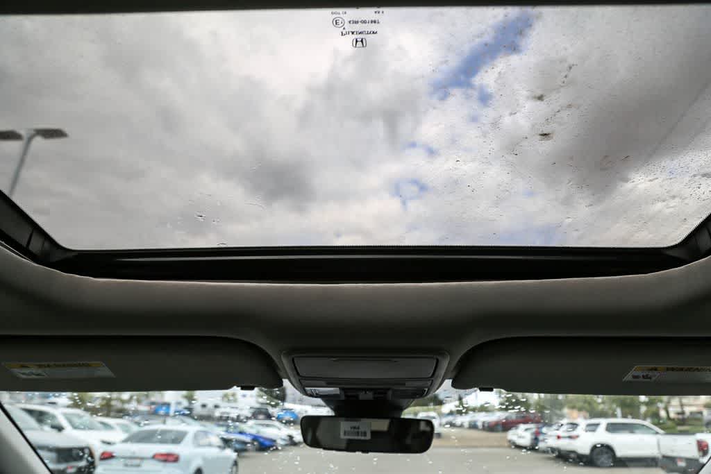 Thumbnail: 2026 Honda Odyssey - 16