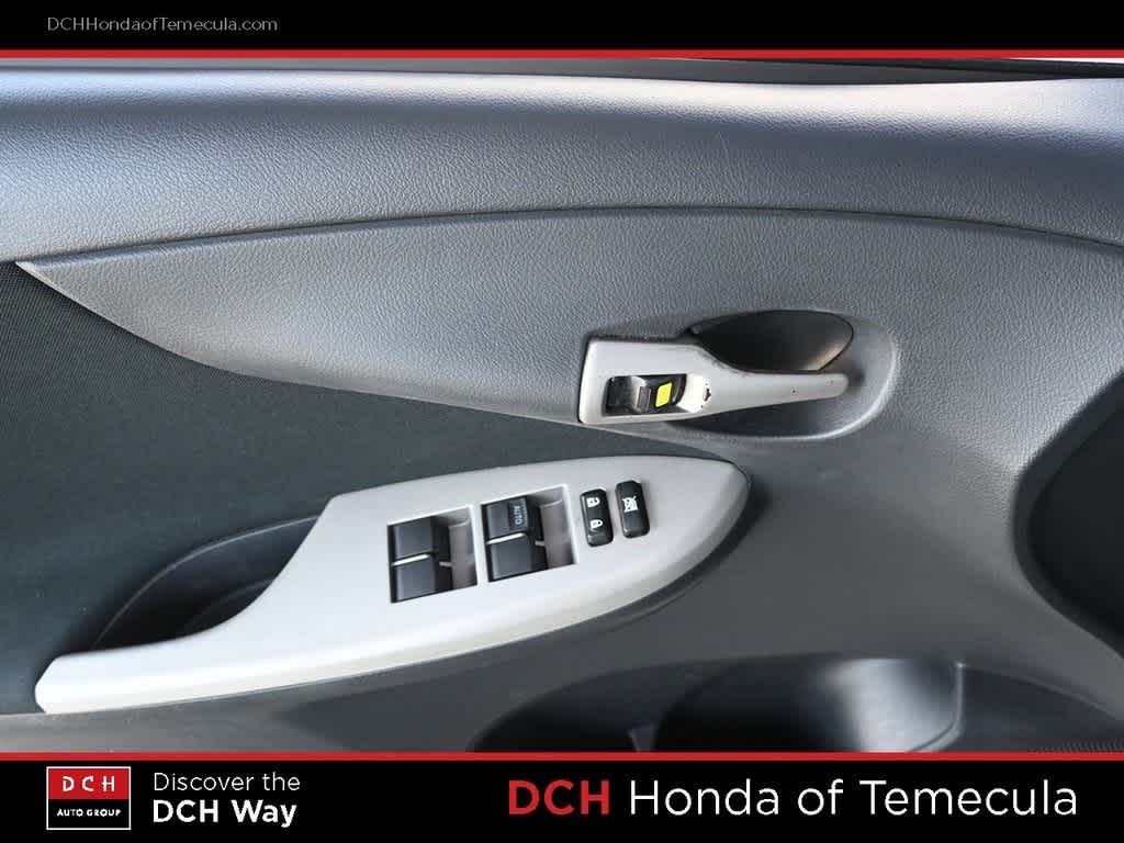 Thumbnail: 2012 Toyota Corolla - 14