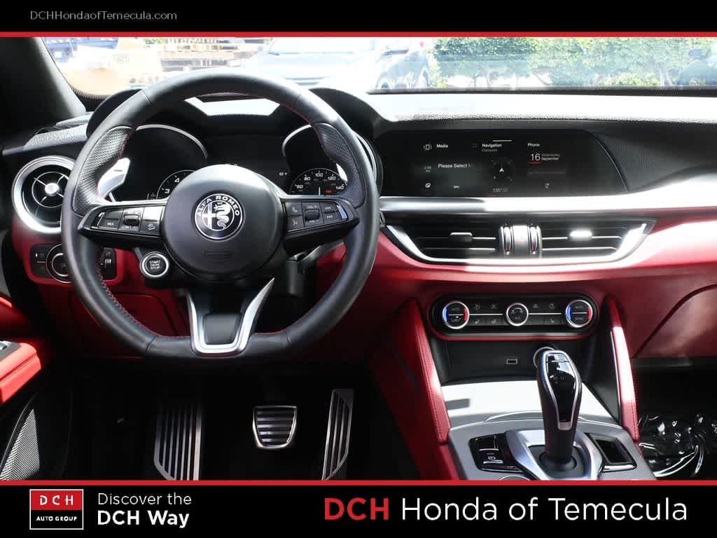 Thumbnail: 2020 Alfa Romeo Stelvio - 8