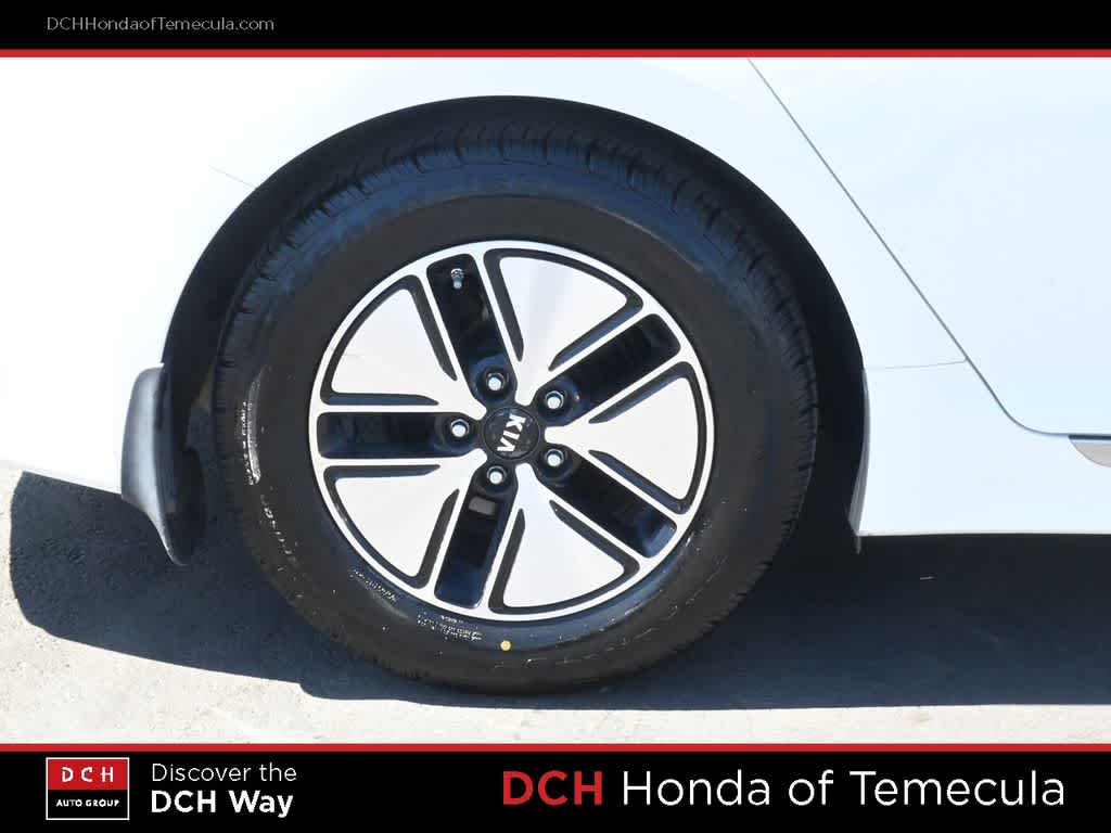 Thumbnail: 2013 Kia Optima - 23