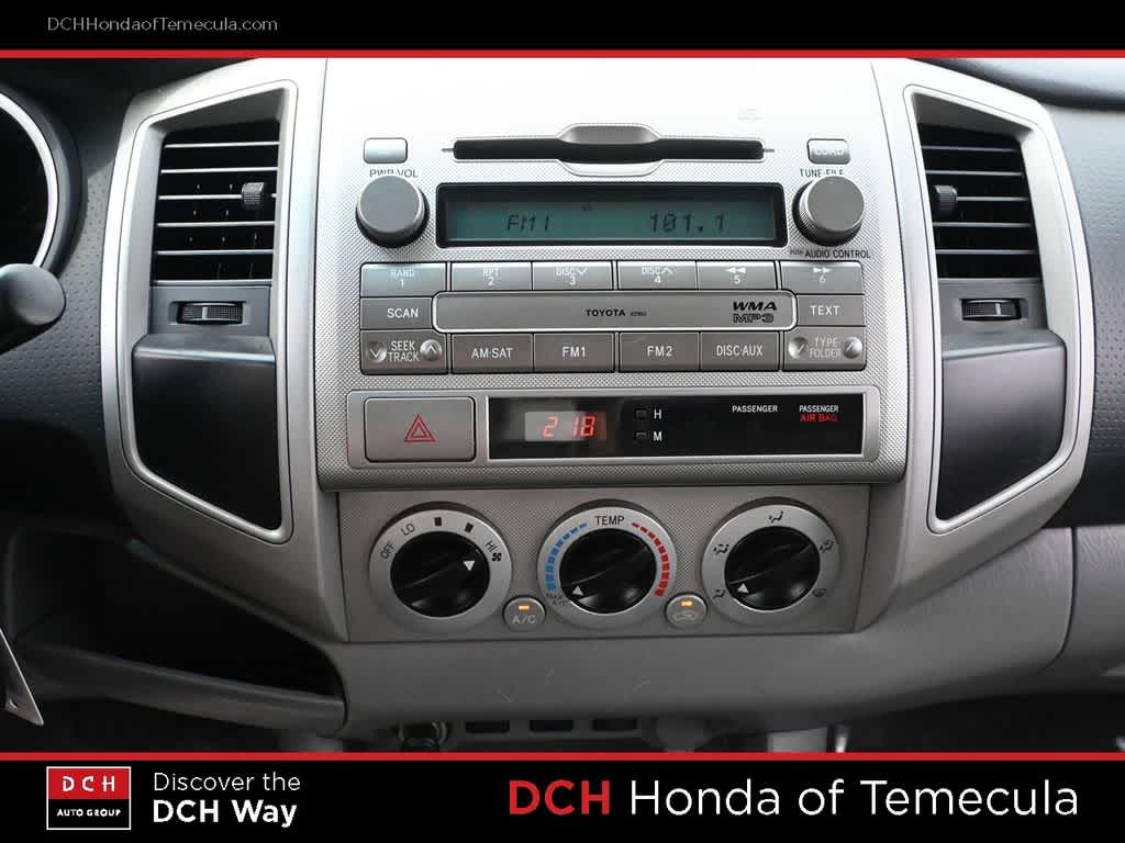 Thumbnail: 2010 Toyota Tacoma - 12