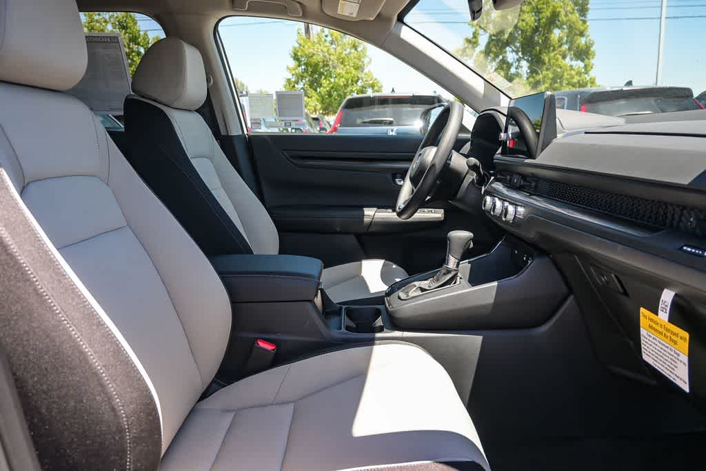 Thumbnail: 2026 Honda CR-V - 17