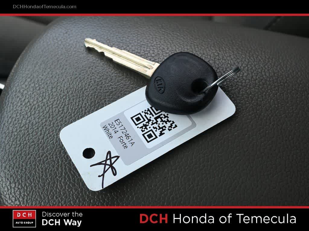 Thumbnail: 2014 Kia Forte - 15