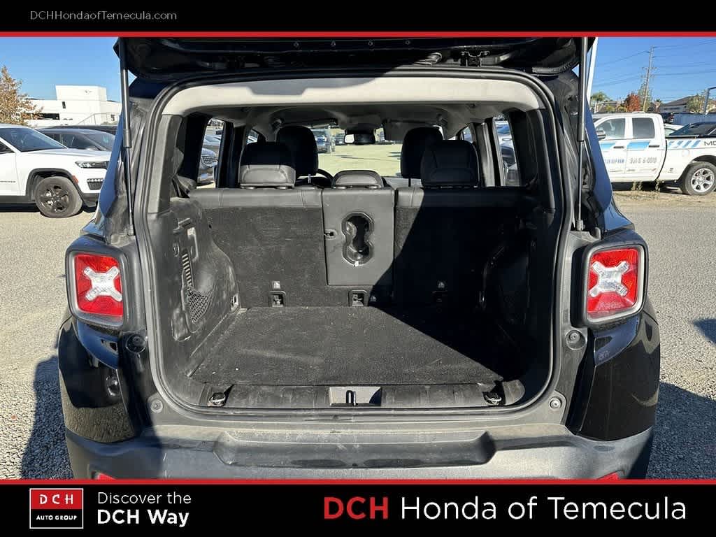 Thumbnail: 2019 Jeep Renegade - 21