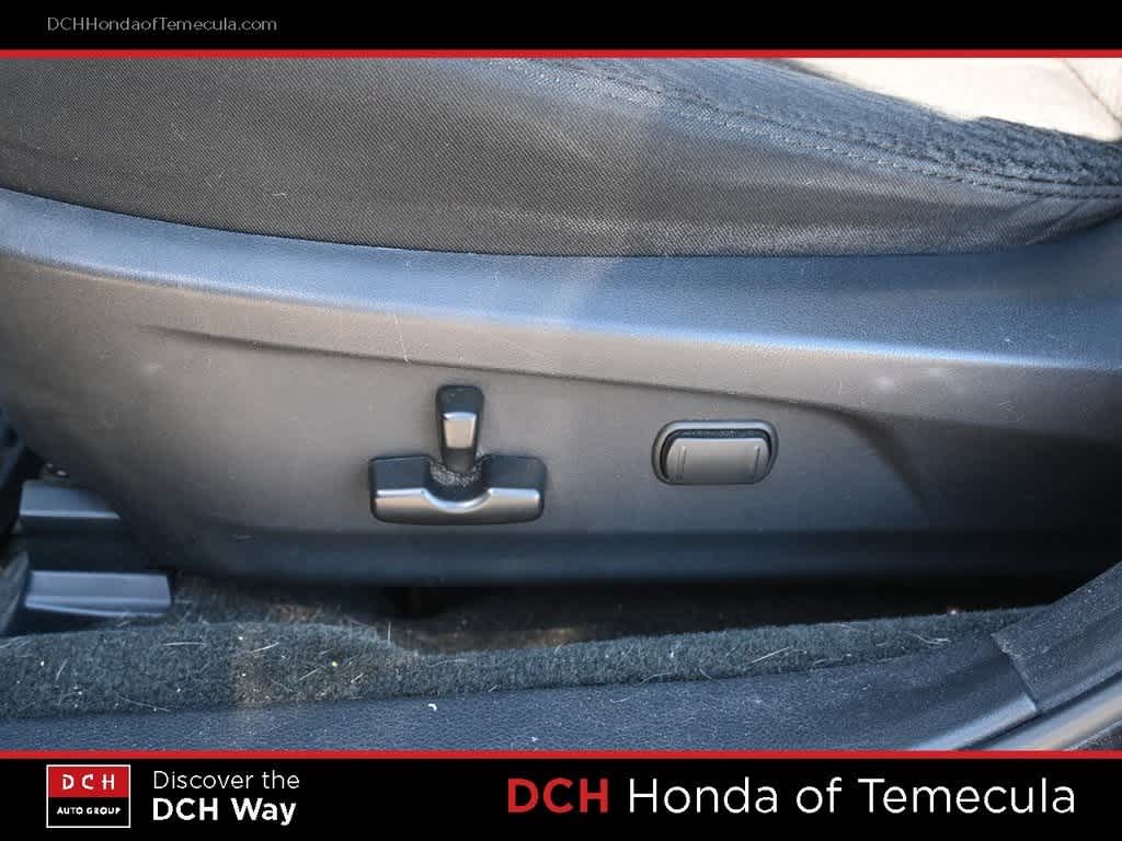 Thumbnail: 2012 Subaru Outback - 16