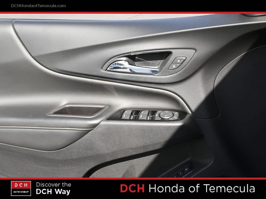 Thumbnail: 2022 Chevrolet Equinox - 16