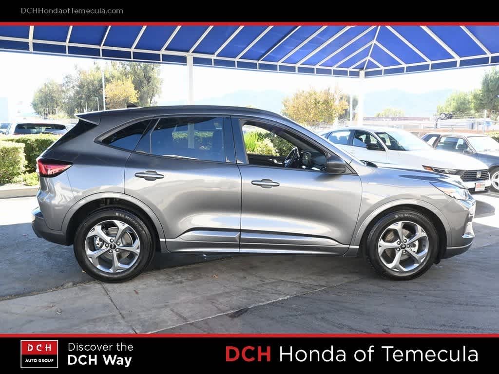 Thumbnail: 2023 Ford Escape - 5