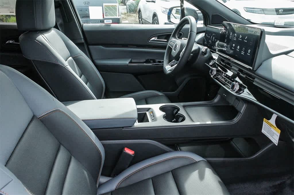 Thumbnail: 2026 Honda Prologue - 16