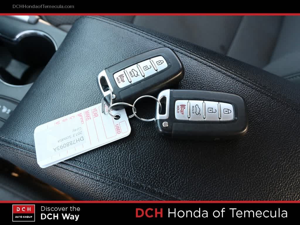 Thumbnail: 2013 Hyundai Sonata - 14