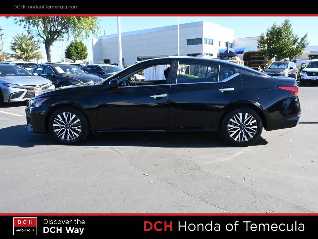 Thumbnail: 2023 Nissan Altima - 4