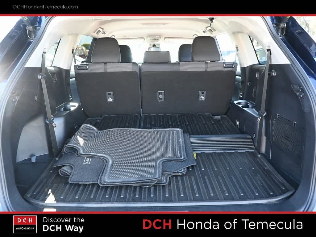 Thumbnail: 2021 Toyota Highlander - 24