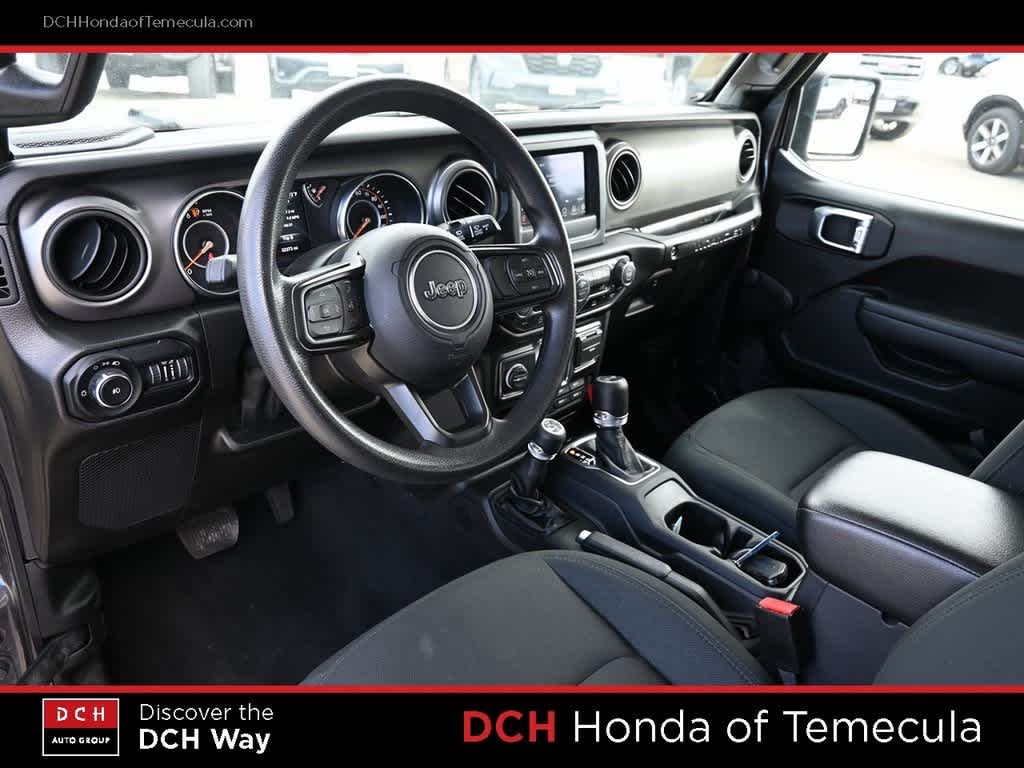 Thumbnail: 2022 Jeep Wrangler - 8