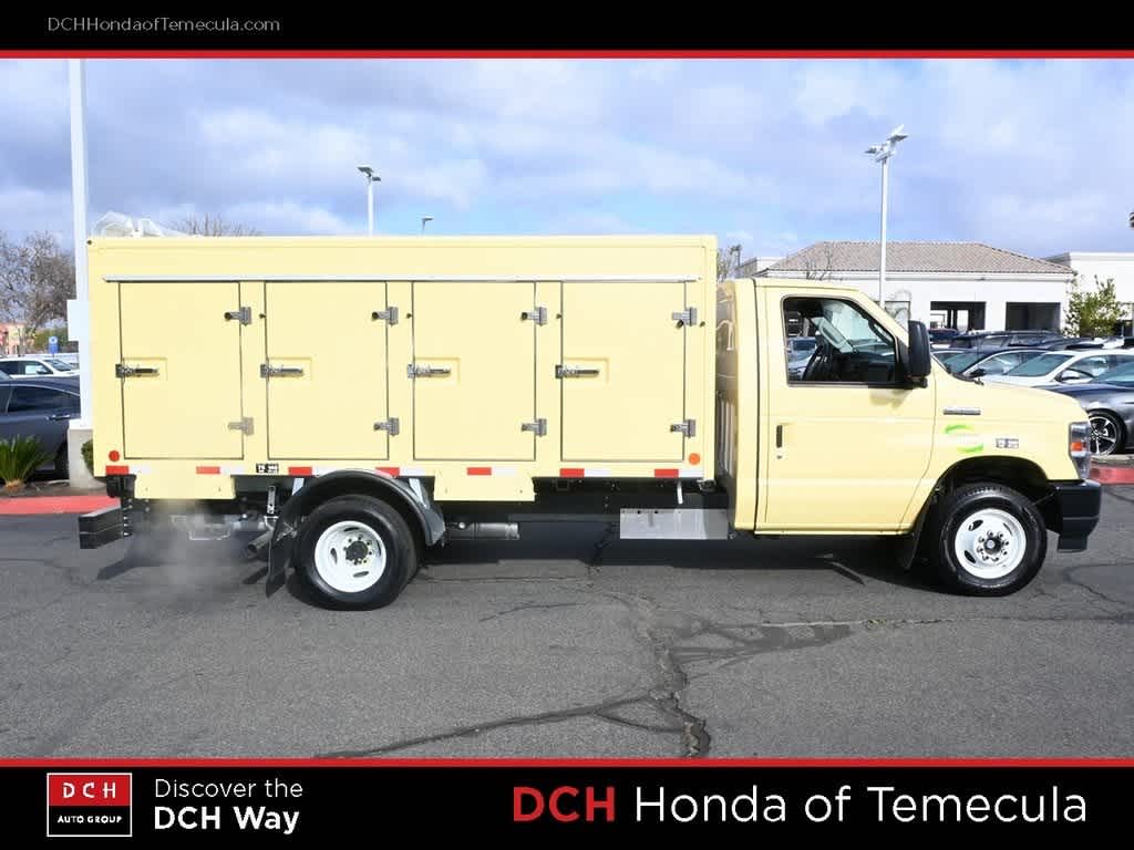 Thumbnail: 2022 Ford Econoline - 5
