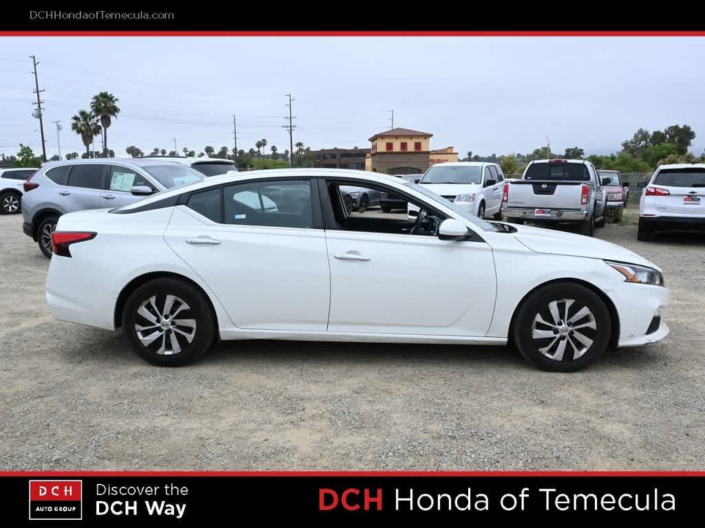 Thumbnail: 2019 Nissan Altima - 5