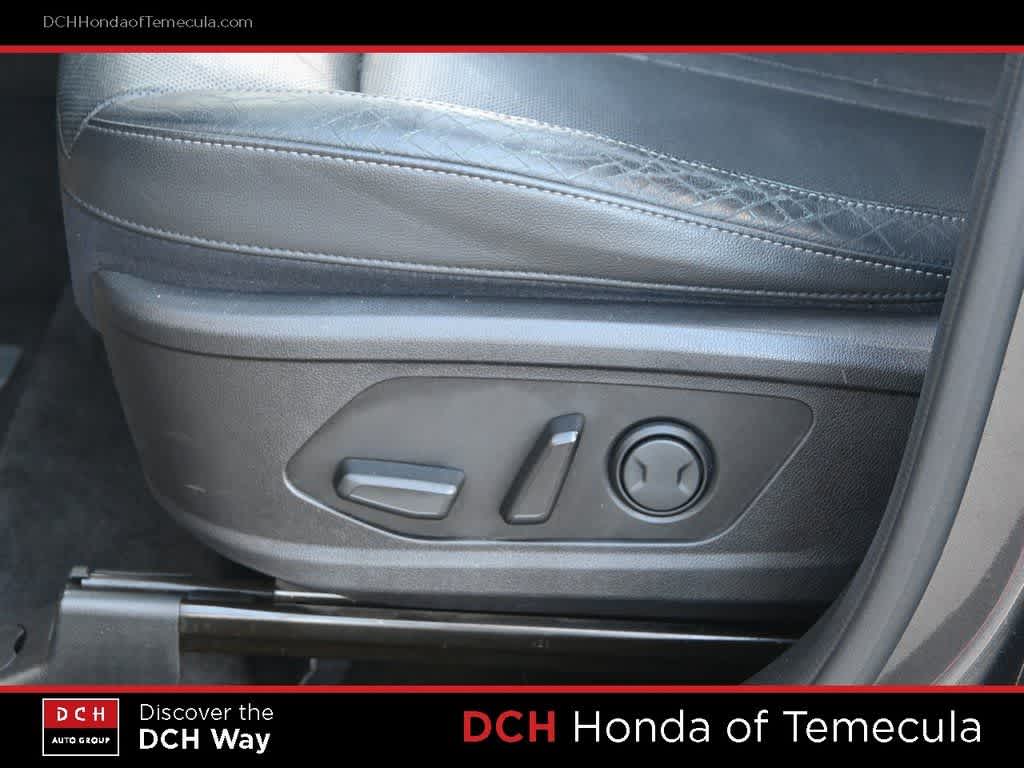 Thumbnail: 2021 Kia Sorento - 17