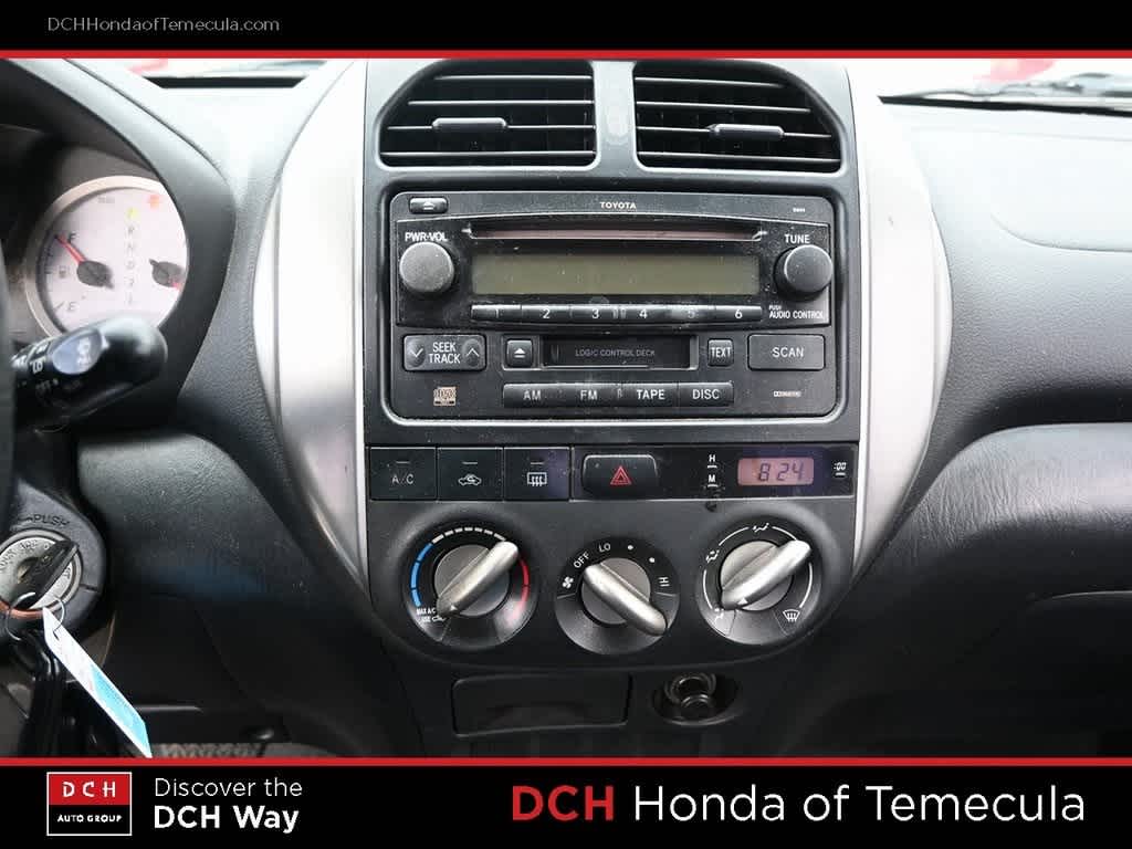 Thumbnail: 2005 Toyota RAV4 - 12