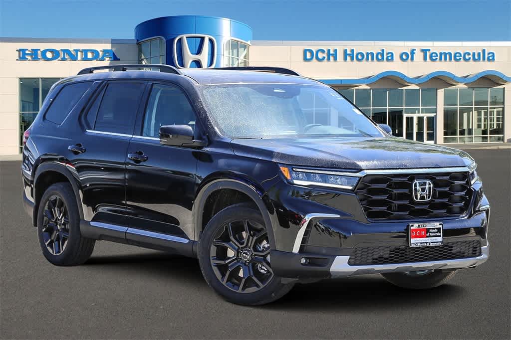 2025 Honda Pilot Touring Hero Image