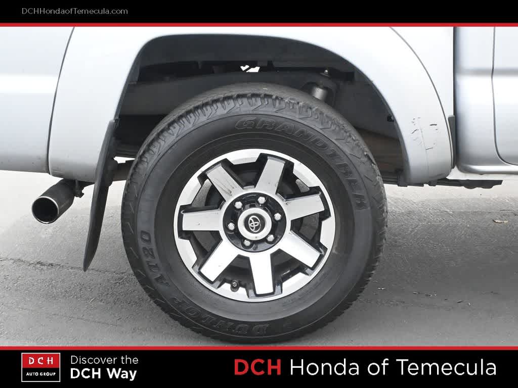 Thumbnail: 2010 Toyota Tacoma - 23