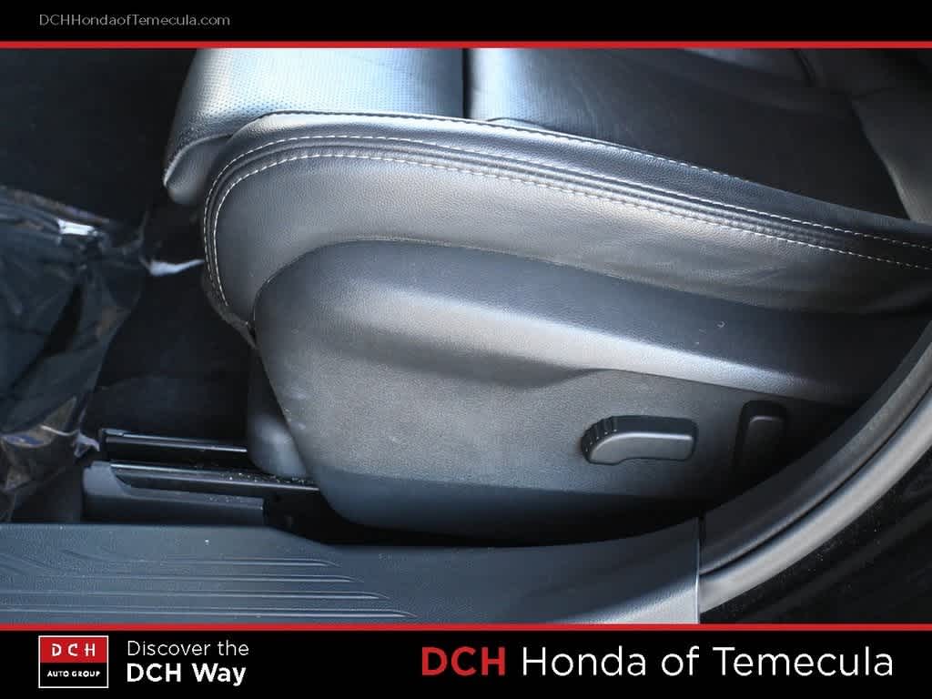 Thumbnail: 2022 Subaru Outback - 16