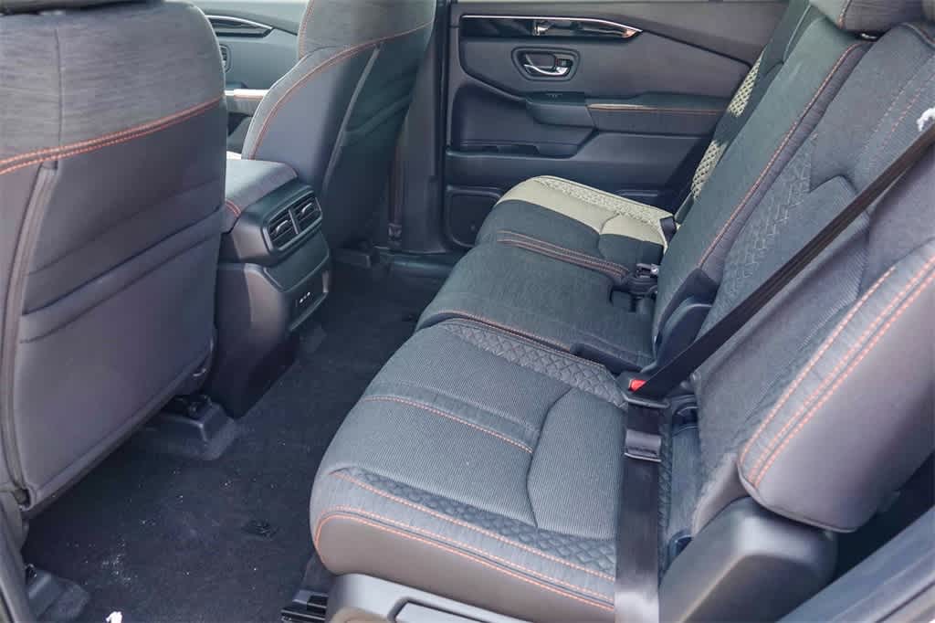 Thumbnail: 2025 Honda Pilot - 18