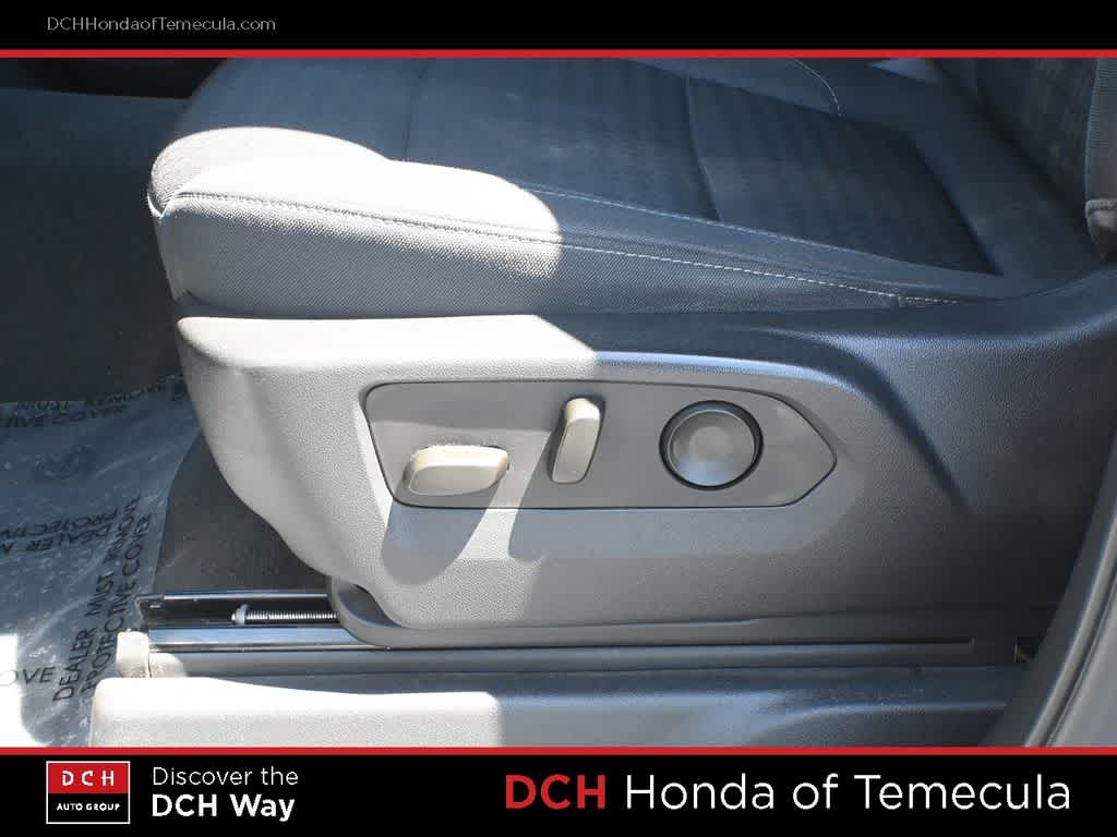 Thumbnail: 2023 Chevrolet Silverado 1500 - 18